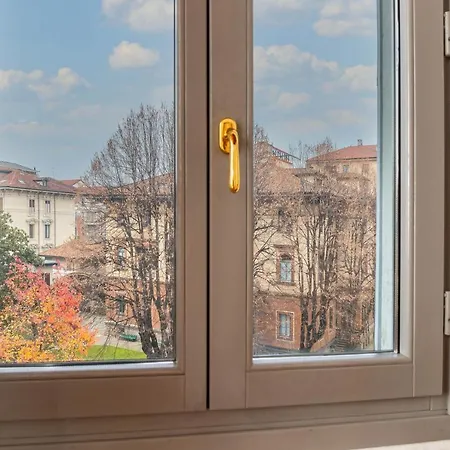 Conciliazione-centralissima Apartment Milan